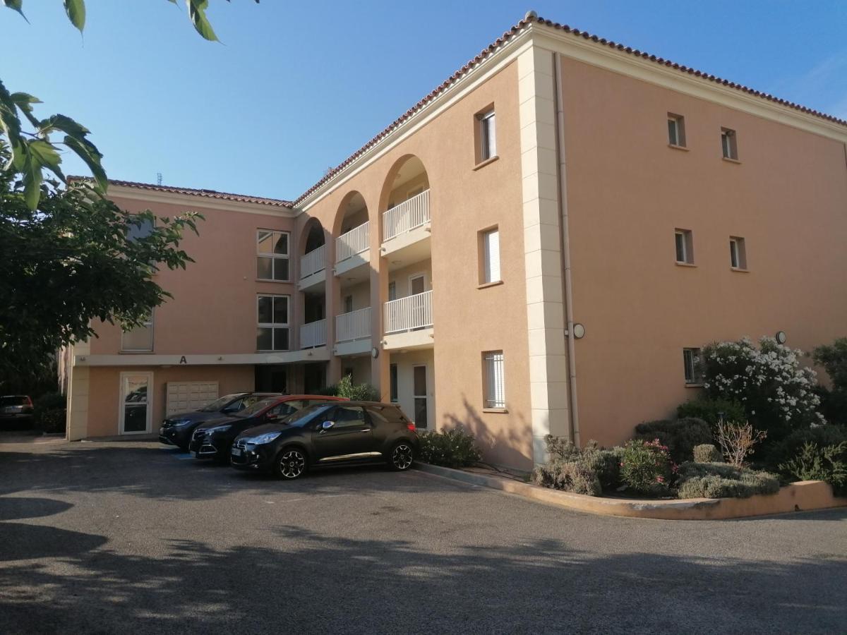 Appartement Residence Les Eucalyptus LʼÎle-Rousse Dış mekan fotoğraf